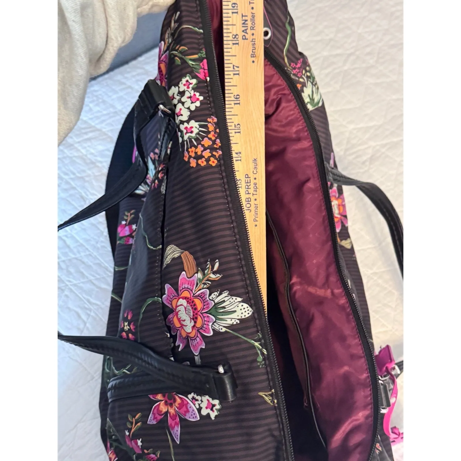 Vera Bradley Airy Floral Midtown Travel‎ Bag has a luggage tag accessory - Image 4