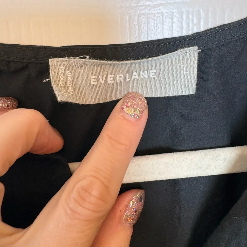 Everlane Black Cotton Popover Blouse Minimalist Modern Large - Image 4