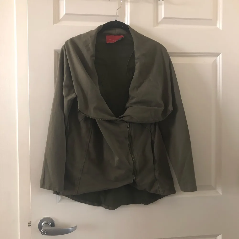 🆕 Akira Light Jacket - Image 2