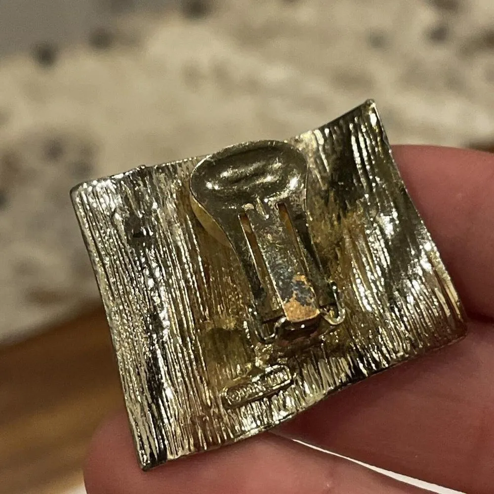 Vintage DON LIN Enamel Flag Anchor Stars Yellow Blue Red Earrings - Image 7