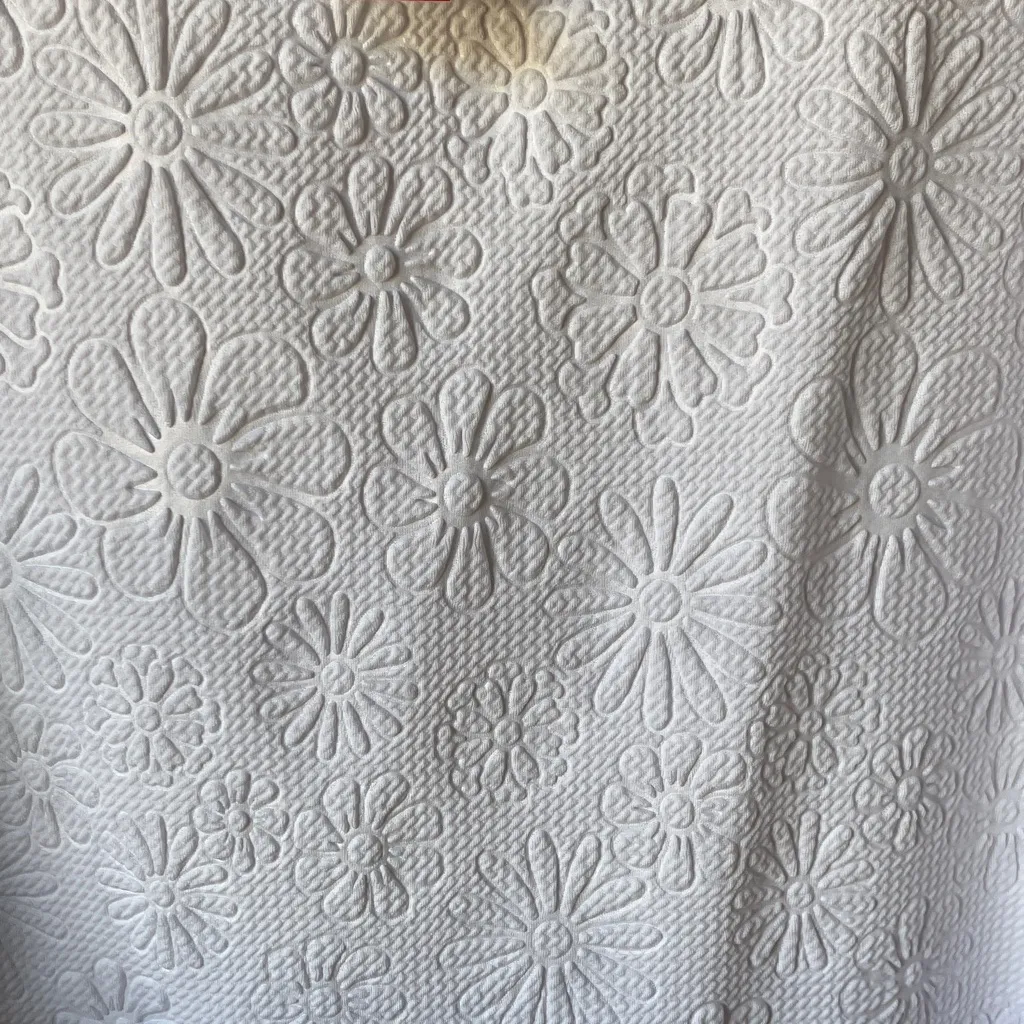 BonWorth White Textured top nwt pm - Image 6