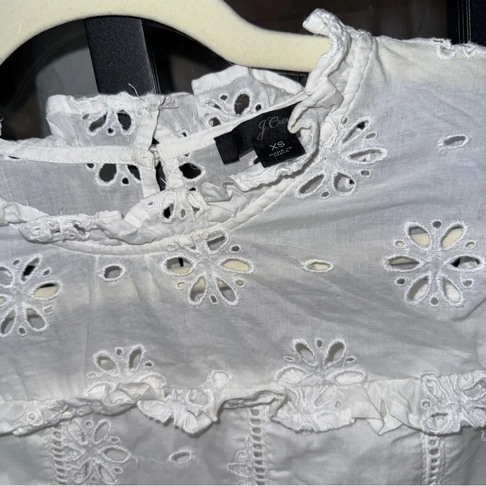 J. CREW Eyelet blouse top long sleeve ruffle mock neck floral lattice ladder - Image 3