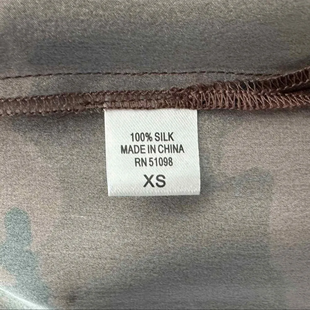 ACROBAT 100% Silk Brown Camo Print Button Down Size XS - Image 5