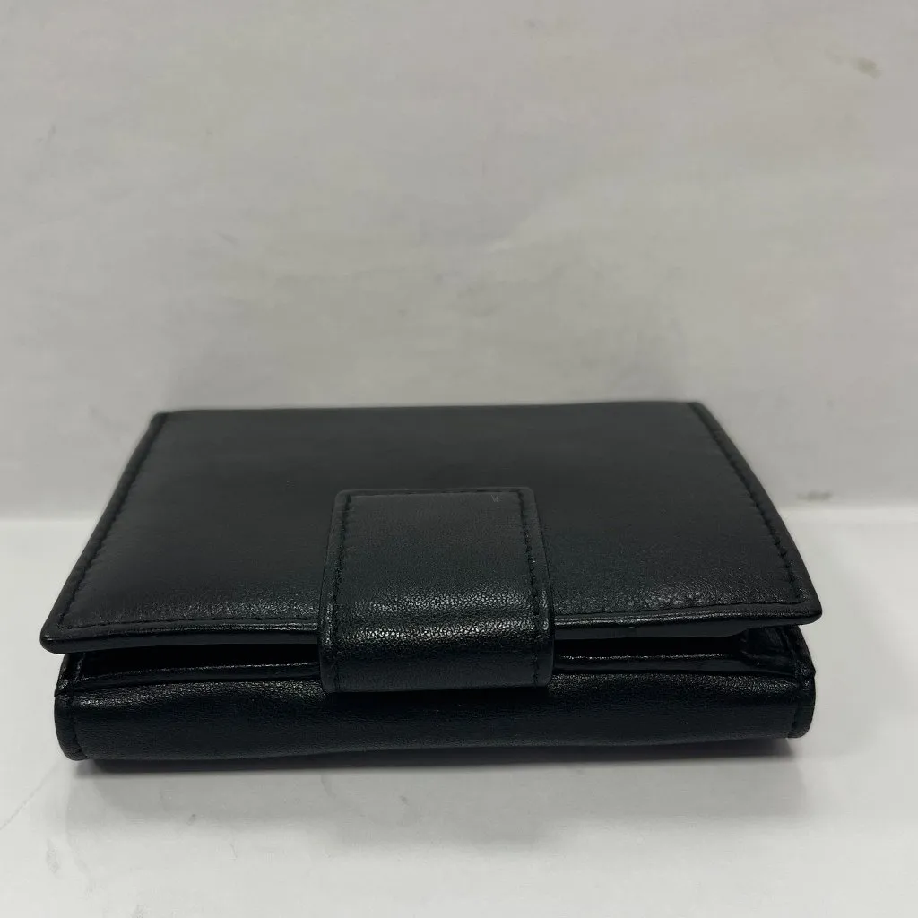 GUCCI Leather Bi-fold Compact Wallet Black - Preowned - Image 8