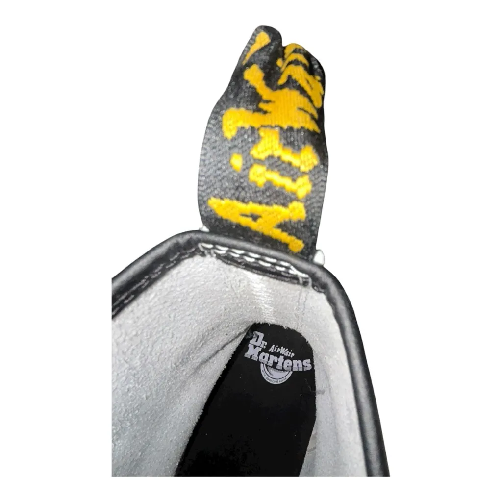 Dr. Martens Zavala Hydro Combat Boots White Leather
Women’s 9 / Men’s 8 like new - Image 13