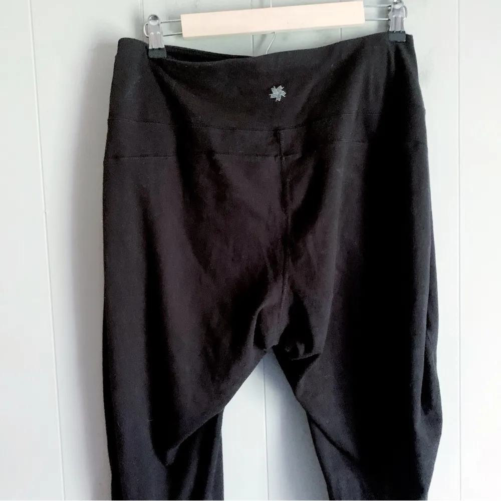 Tangerine Yoga Leggings Black Cutout Ankle Size XXL - Image 3