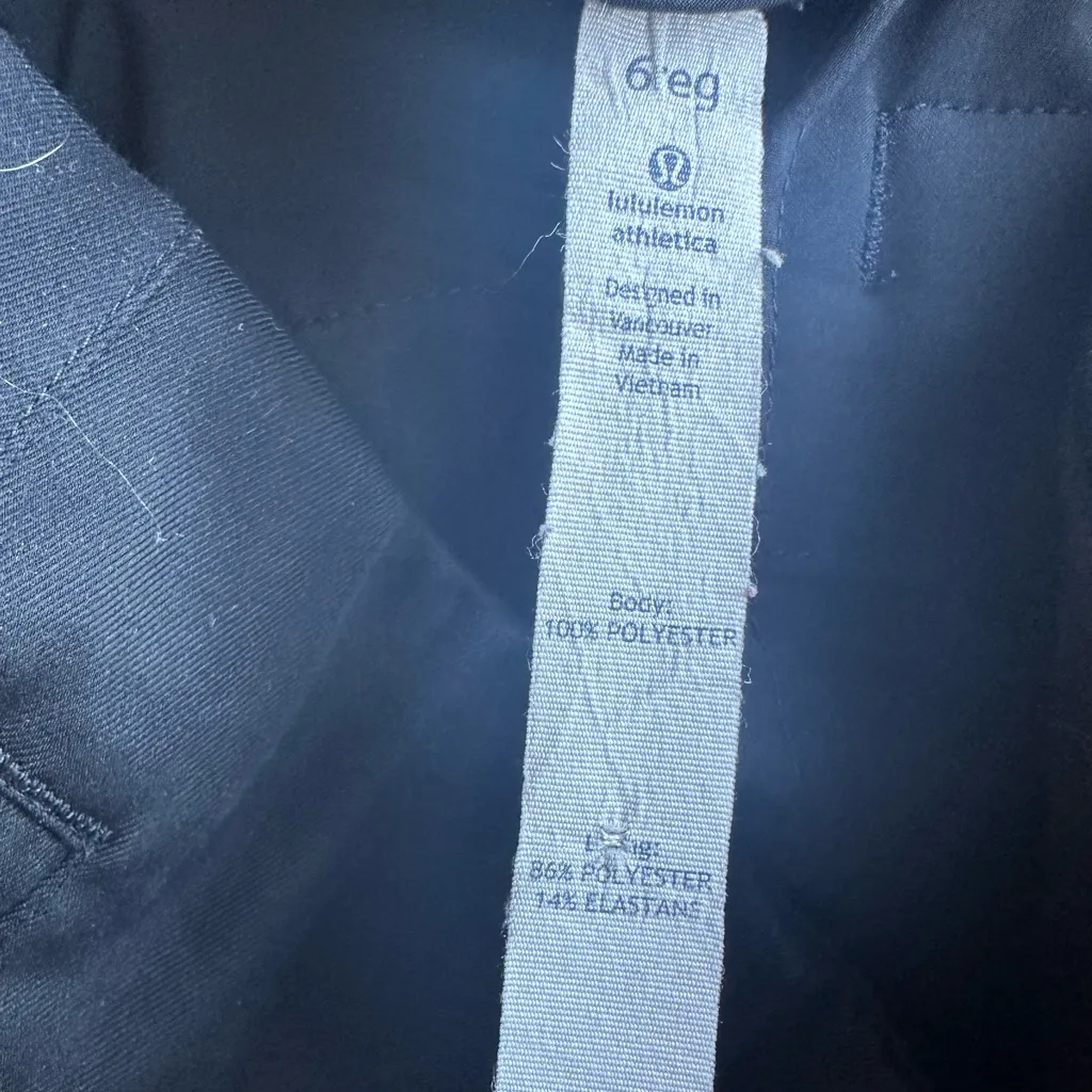 Lululemon Long Black Flare Pants 6 Regular - Image 5