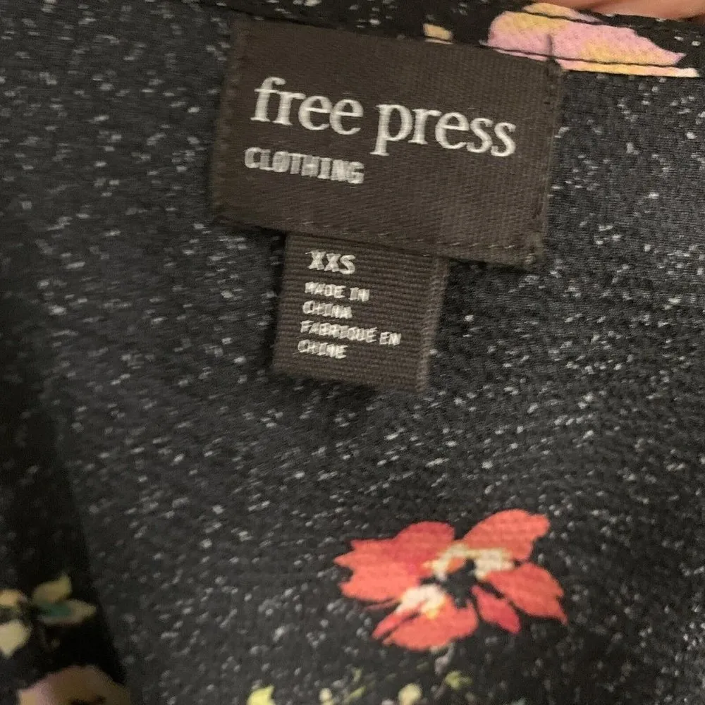 Free Press Women Size XXS Multicolor Floral Print Short Sleeve Blouse Size XXS - Image 3