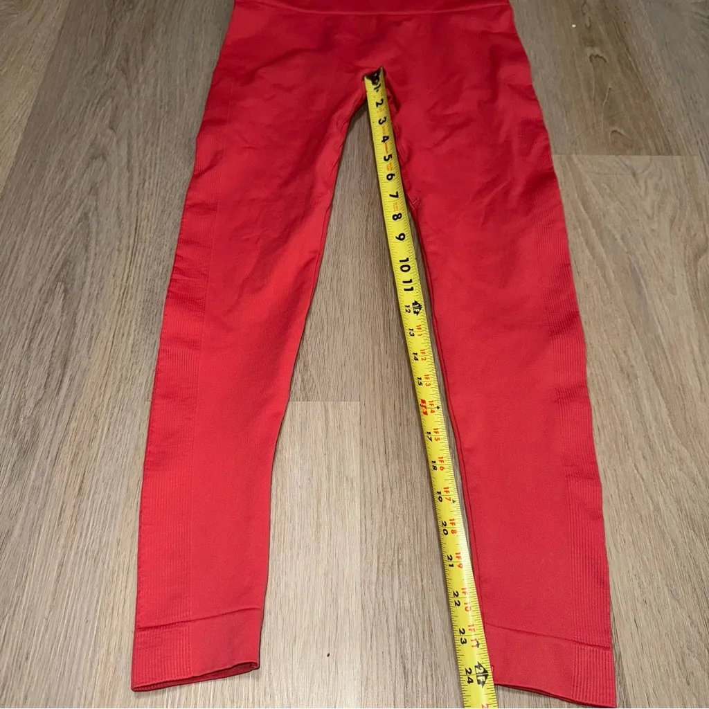 Set Active Bright Coral Pink Athletic Leggings - Size Medium - Image 6