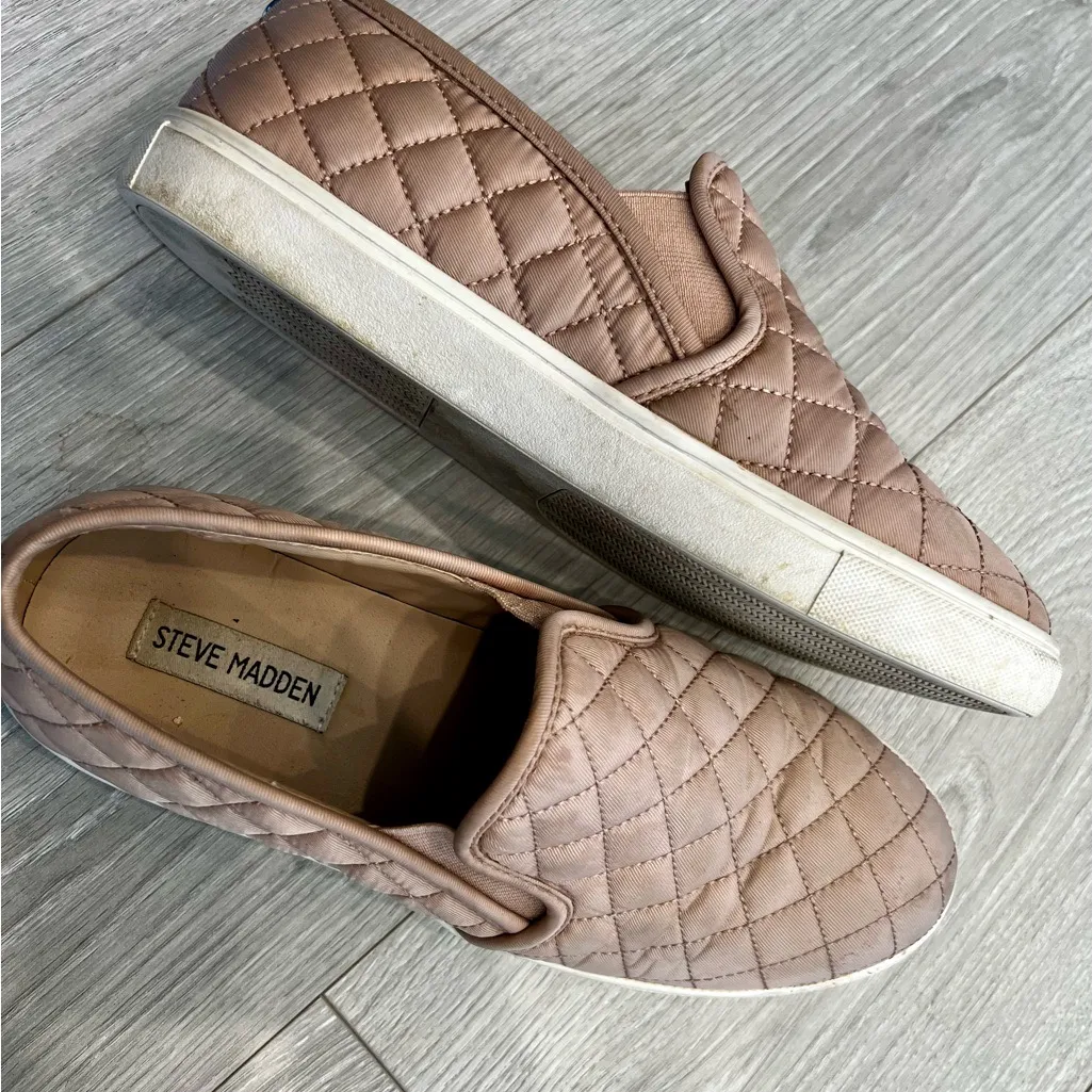 Steve Madden Quilted Pink Slip-On Shoes - Image 3