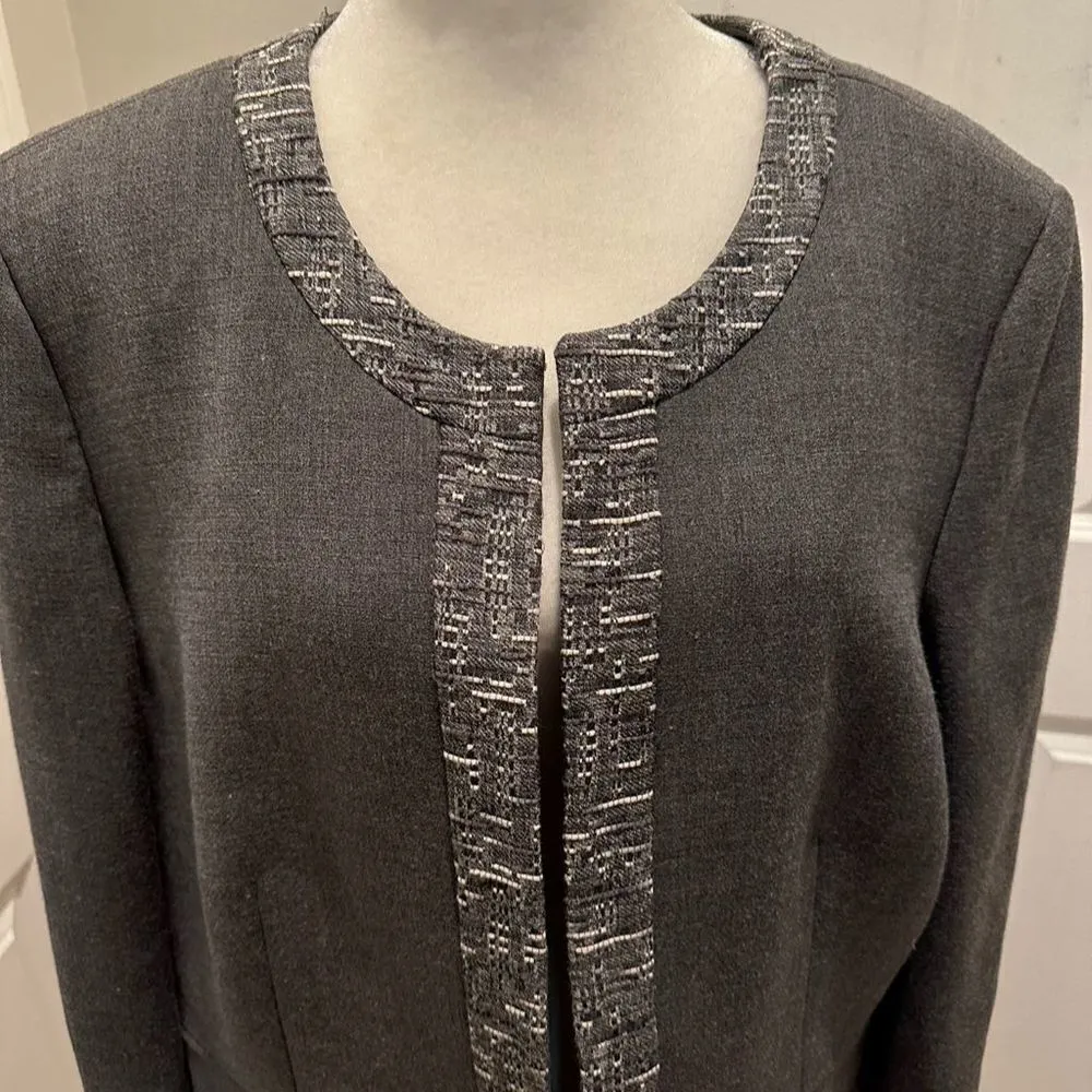 Tahari Arthur S. Levine Women's Blazer Size 18 Black White Patterned Jacket - Image 7