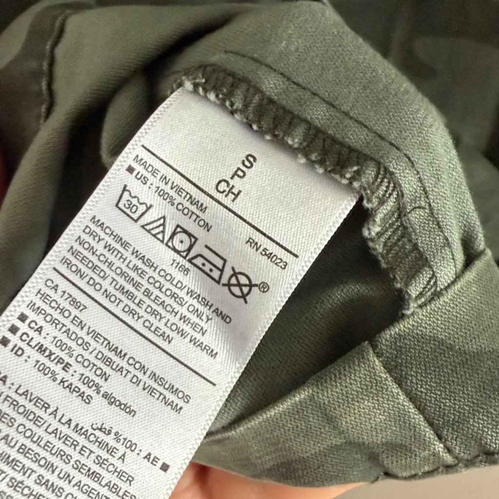 Old Navy Green Camo Utility Jacket Full Zip Small - Image 7