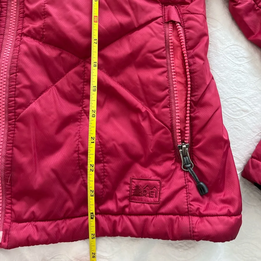 REI puffer jacket converts to vest - Image 3