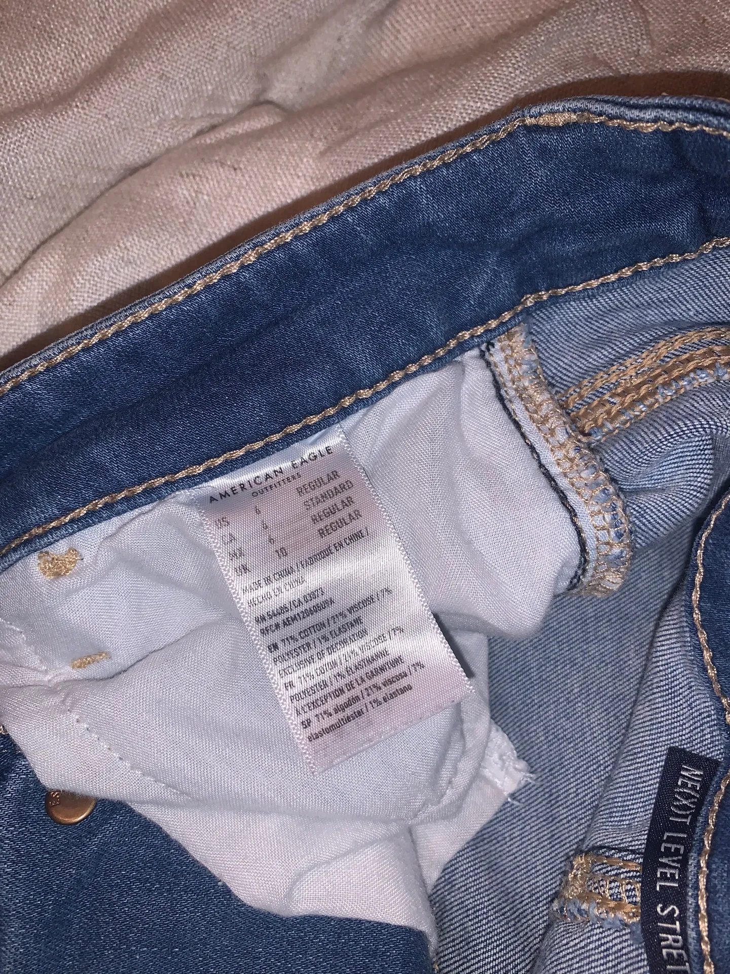 American Eagle Jean - Image 3