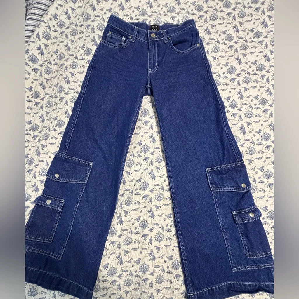 BDG Urban Outfitters Presley Blue Denim Jeans Size 24. Wide leg cargo Y2K vibes. - Image 3