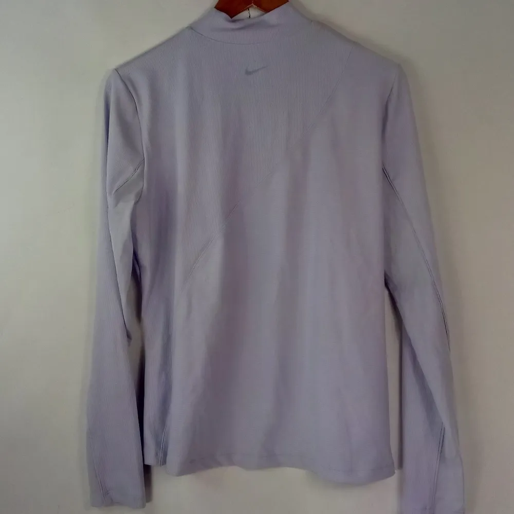 Nike Pro Hyper Cool XL Lilac Athletic Top - Image 5