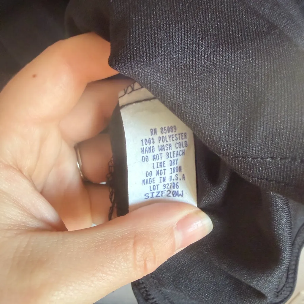 NWT DressBarn Black Studded Ruffled Scalloped Edge V-Neck Blouse Womens 20W - Image 6