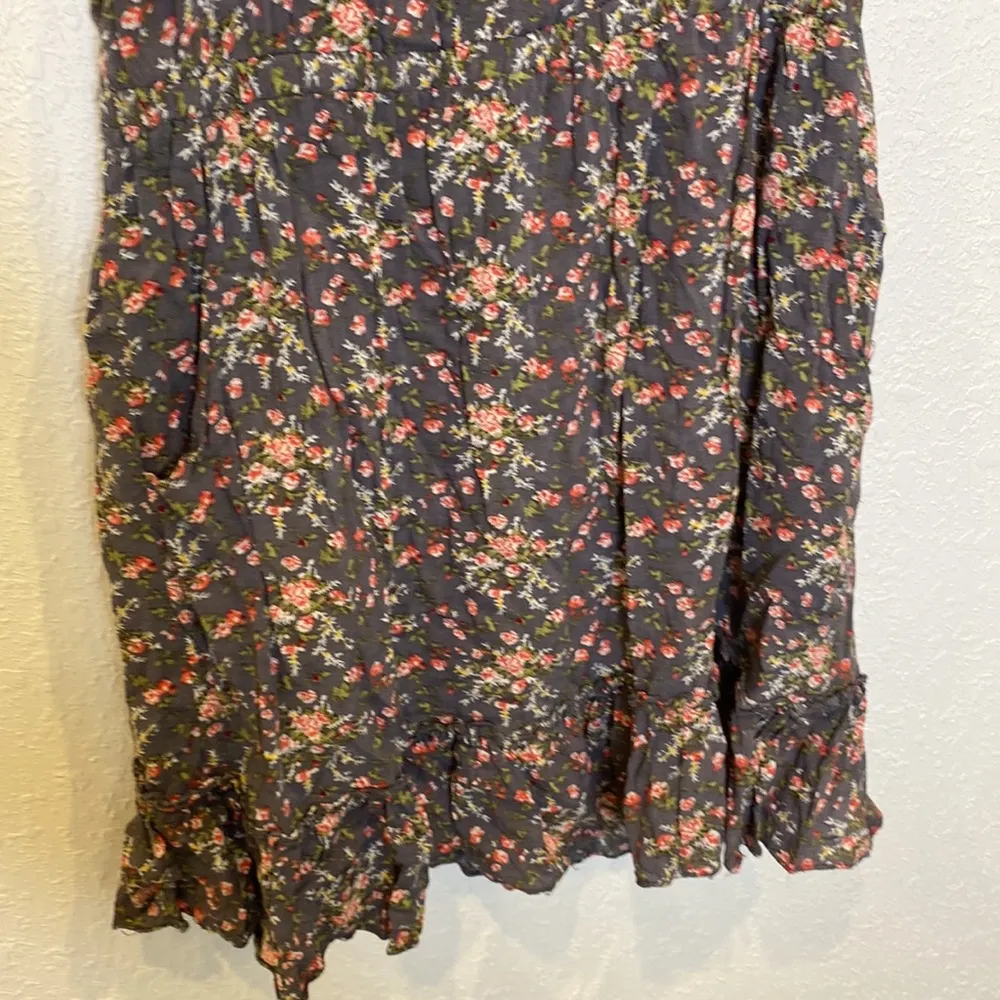 Lucca Couture Floral All Over Print Mini Dress Ruffle Scoop Neck EUC Sz Lg - Image 3