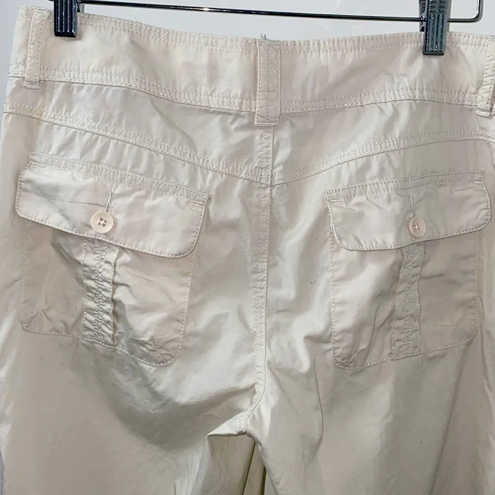 Christopher Blue Sand color 💯 Cotton pants. Relaxed fit. Pockets. Size 8. - Image 3