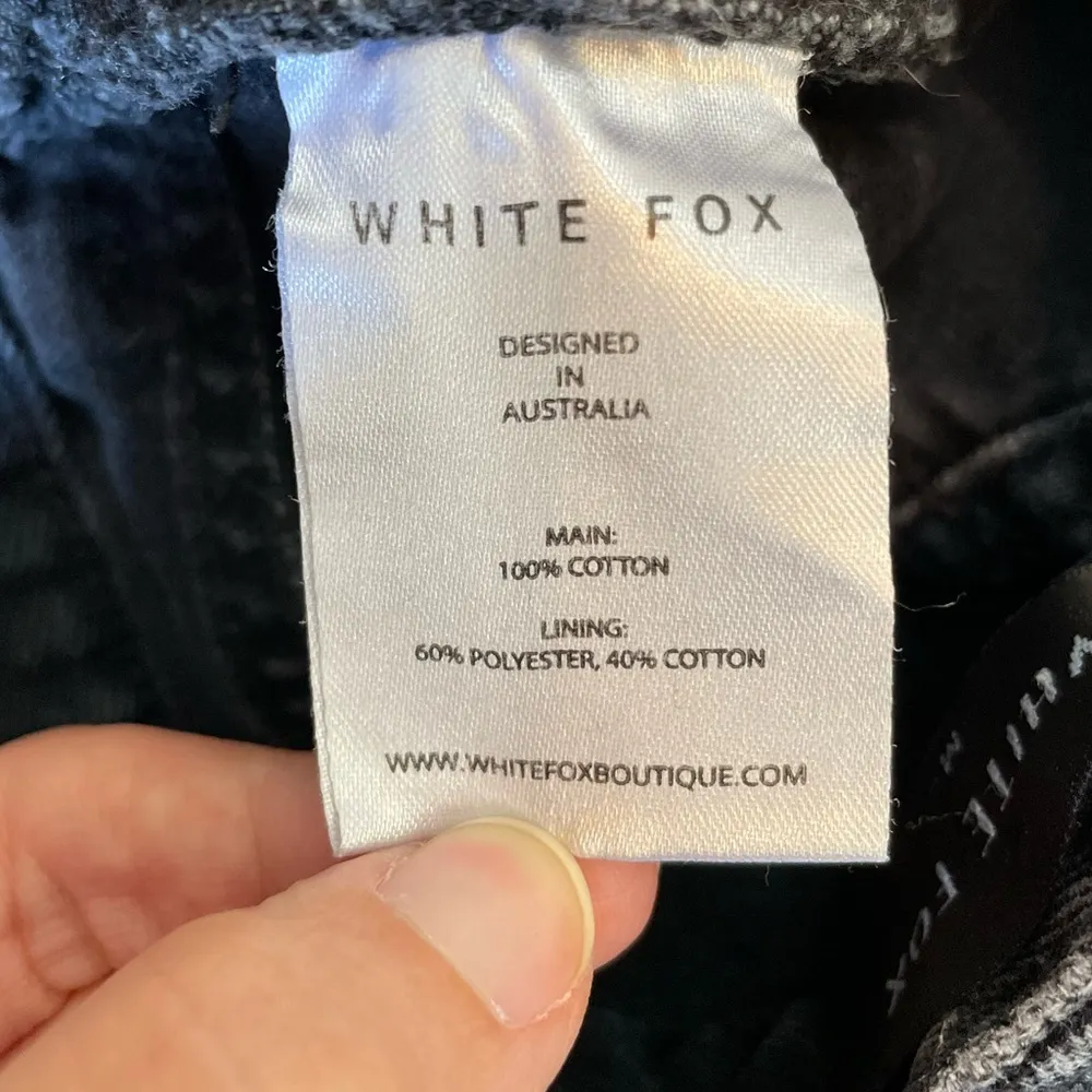 WHITE FOX Drive Me Crazy High Rise Slim Leg Cropped Jeans Vintage Black Size M - Image 10