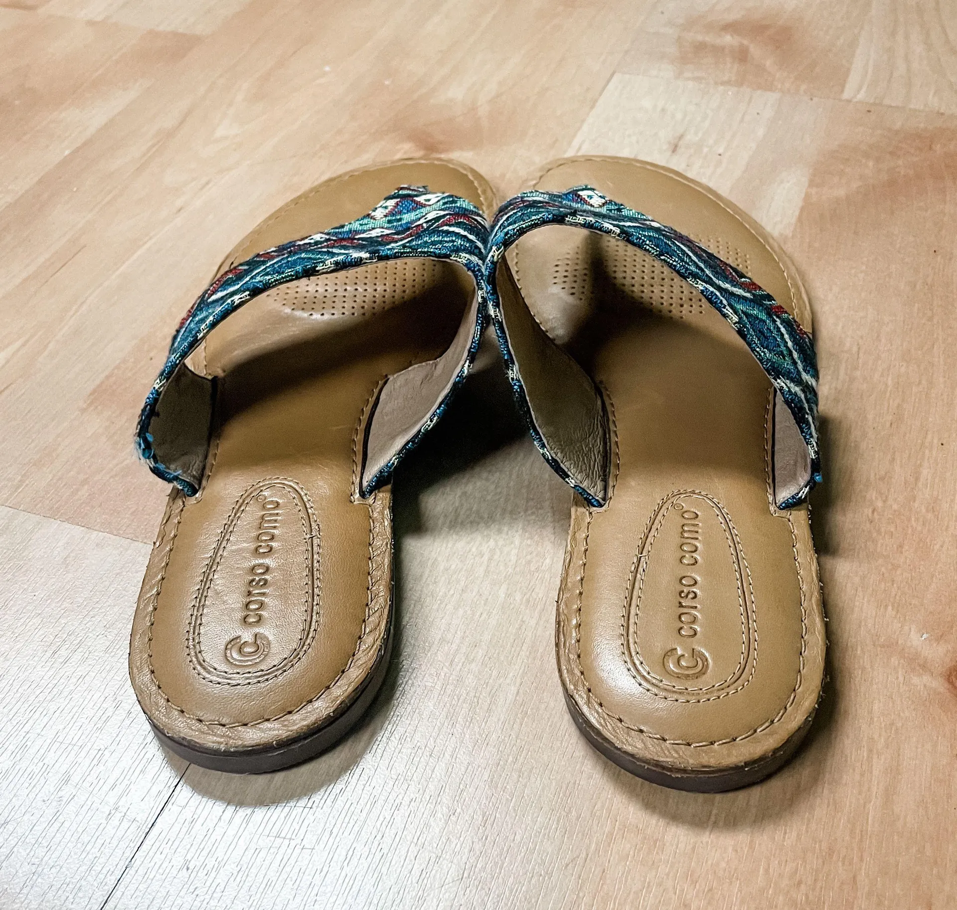 CC Corso Como Tribal Print Sandals Size 9.5 - Image 6