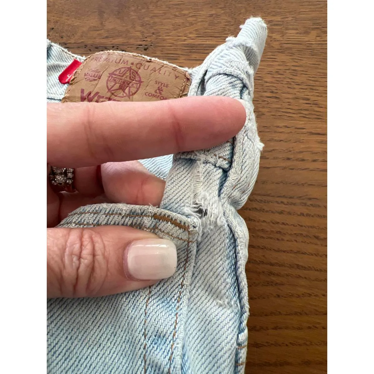 Vintage Wrangler Light Wash Denim Bermuda Shorts - Size 4 - Image 5