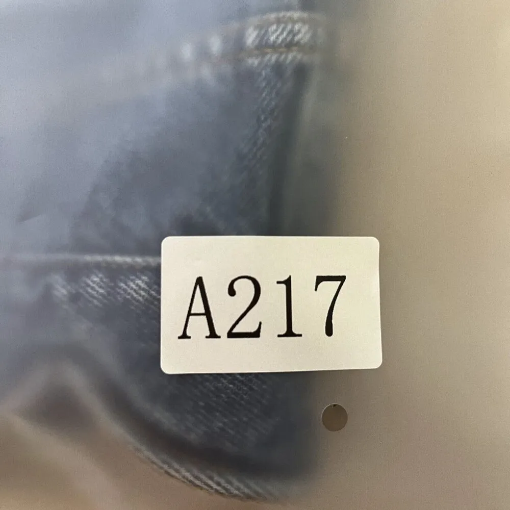 NWOT $890 VALENTINO GARAVANI Scalloped Denim Shorts Blue Size 28 High Waist - Image 13