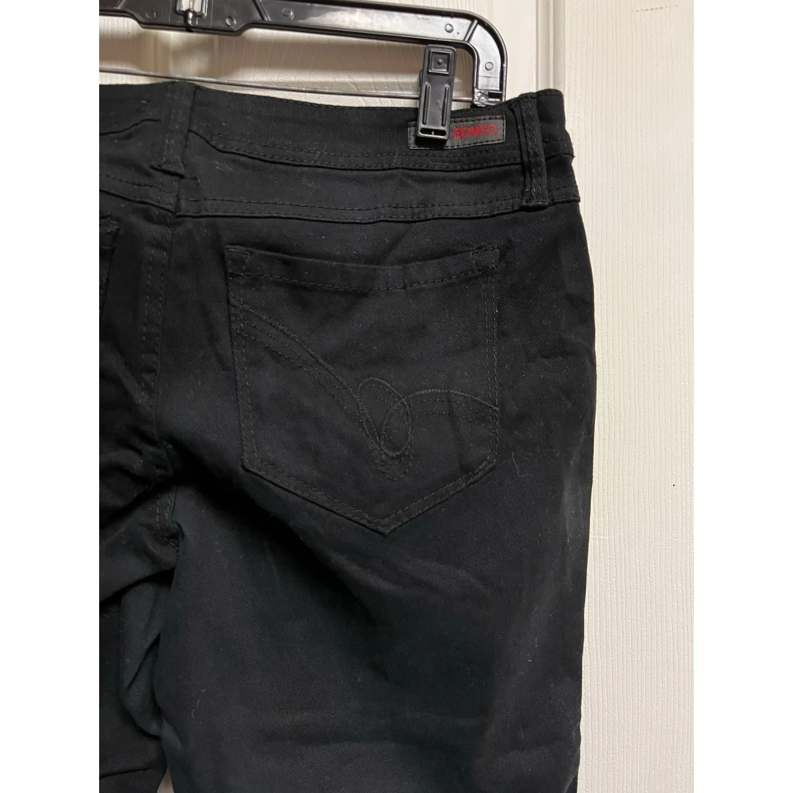 024-016 BONGO Dark Black Capris Juniors Size 11 / 31w Cropped‎ Pants Women - Image 4