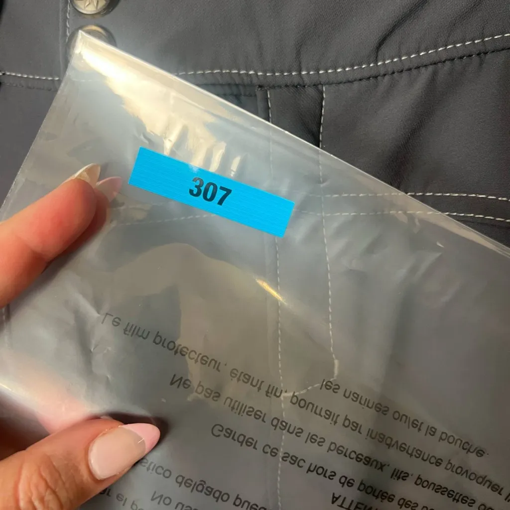 Athleta Woman Sz‎ 14 Gray Hiking, Climbing, Travel outdoors Pants - Image 4