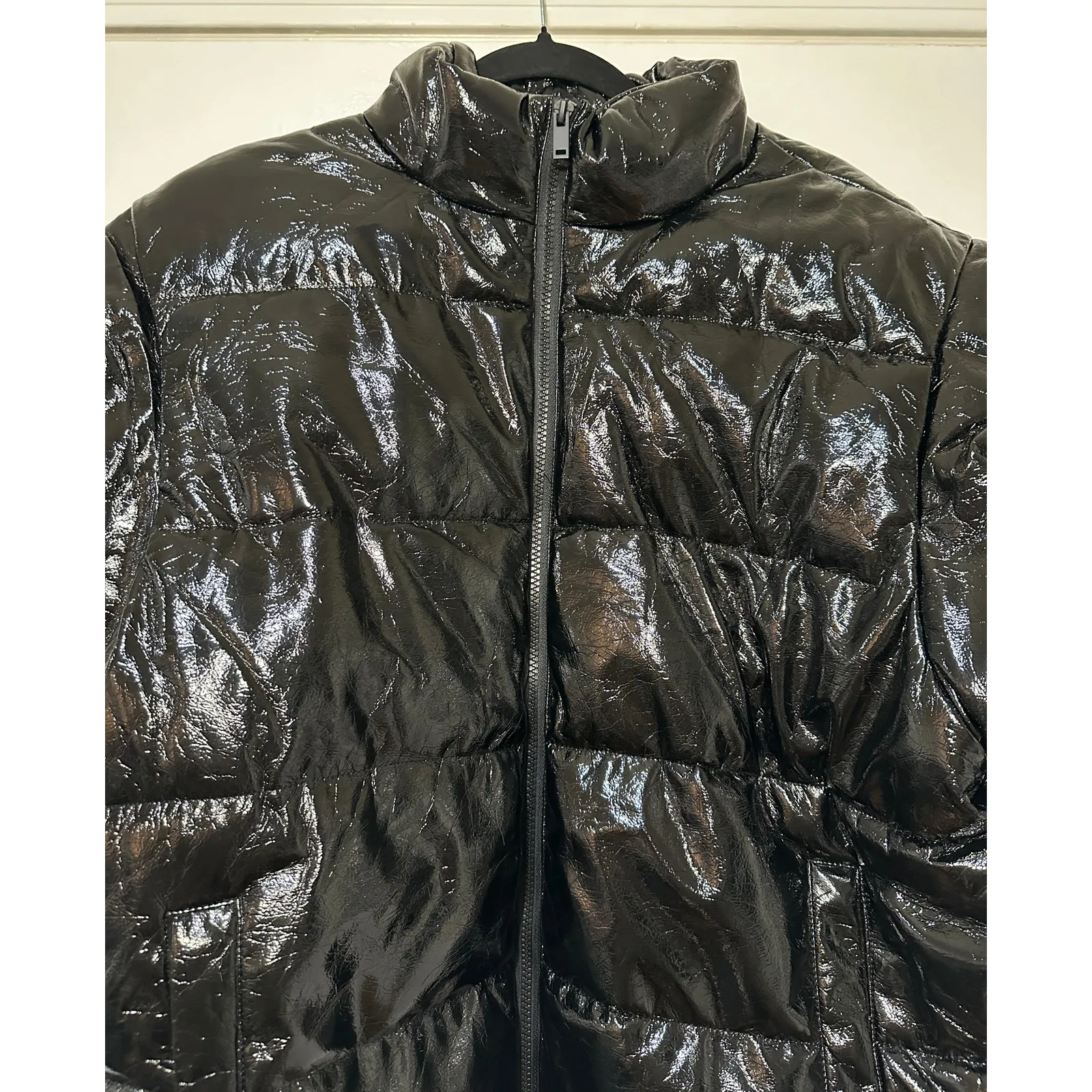 We Wore What Snap Off Sleeve Puffer Jacket Shiny Faux Leather Size Medium NWT - Image 4