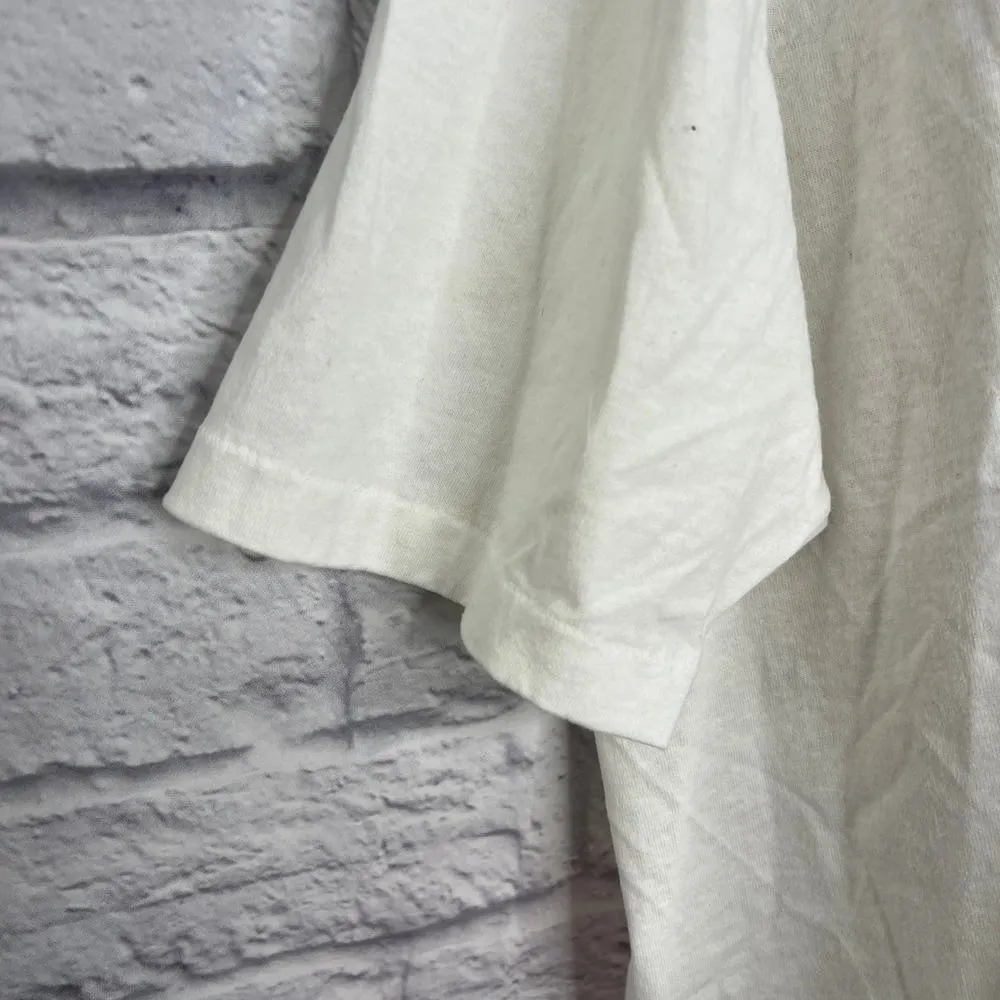 Vintage Grandmas are Berry Special People Hanes T-Shirt White Strawberry Size L - Image 4