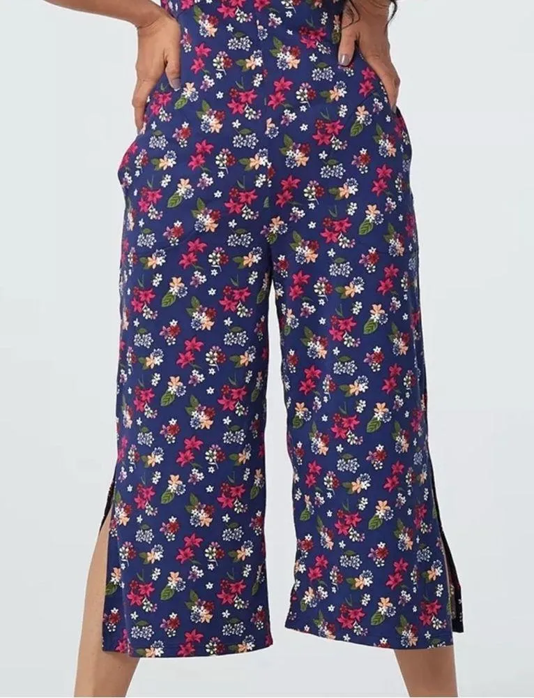 Cuddl Duds Floral Blue Flexwear V-Neck Wide Leg Jumpsuit Romper| Jumpsuit size S - Image 4