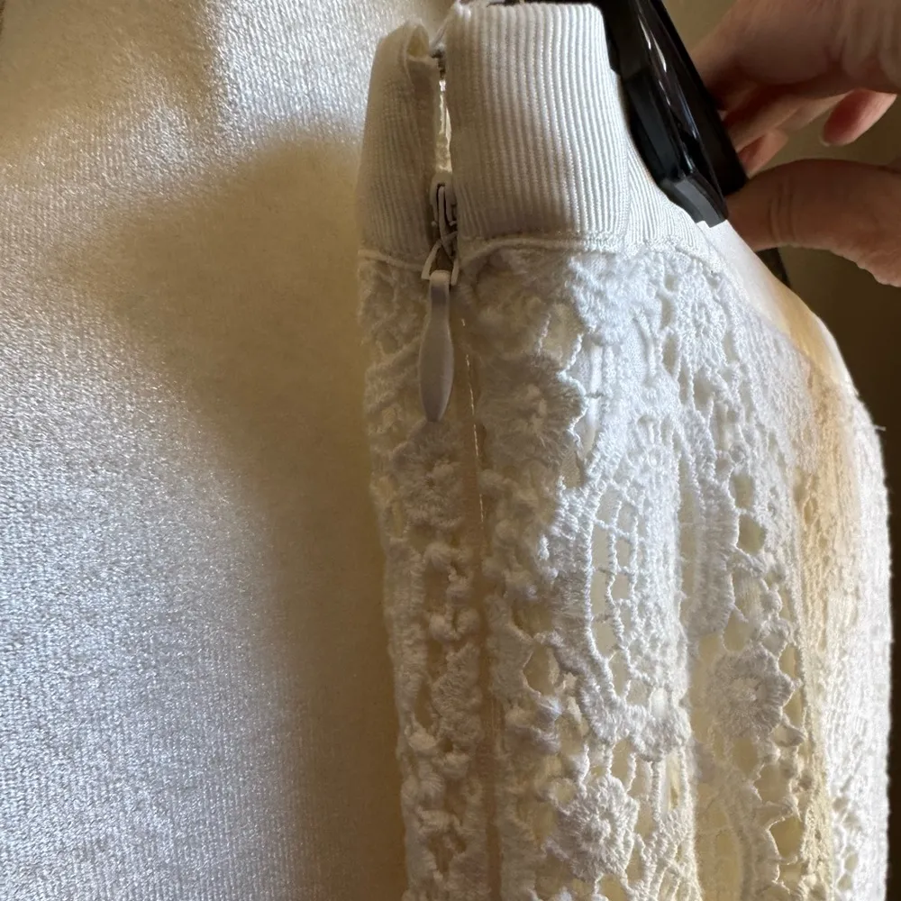 Crochet Lace Mini Skirt in Cream - Image 4