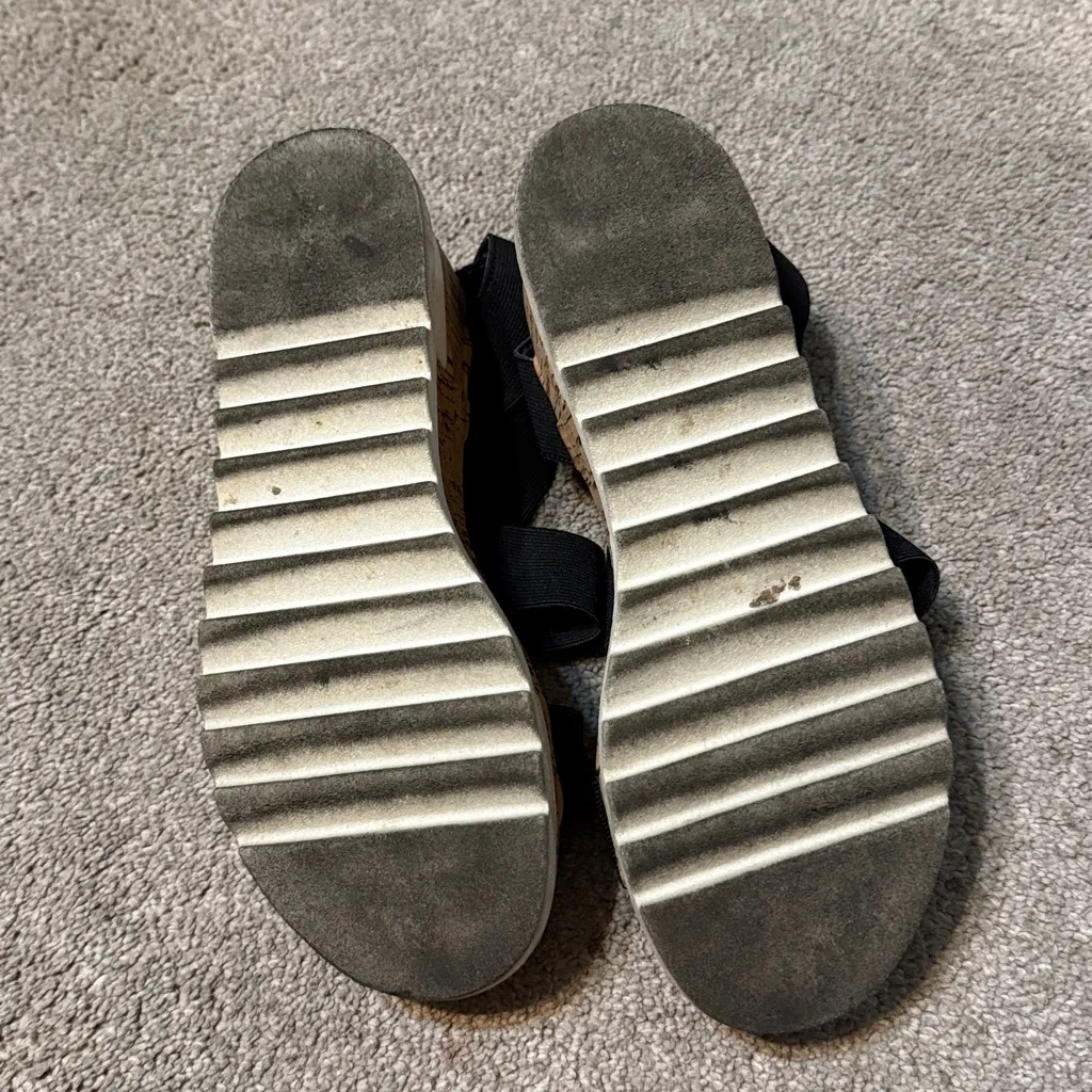 Steve Madden Black Platform Bandi Sandals Size 7 - Image 4