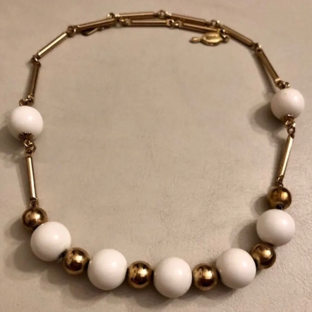 1960s SARAH COV Beads Necklace - Image 3