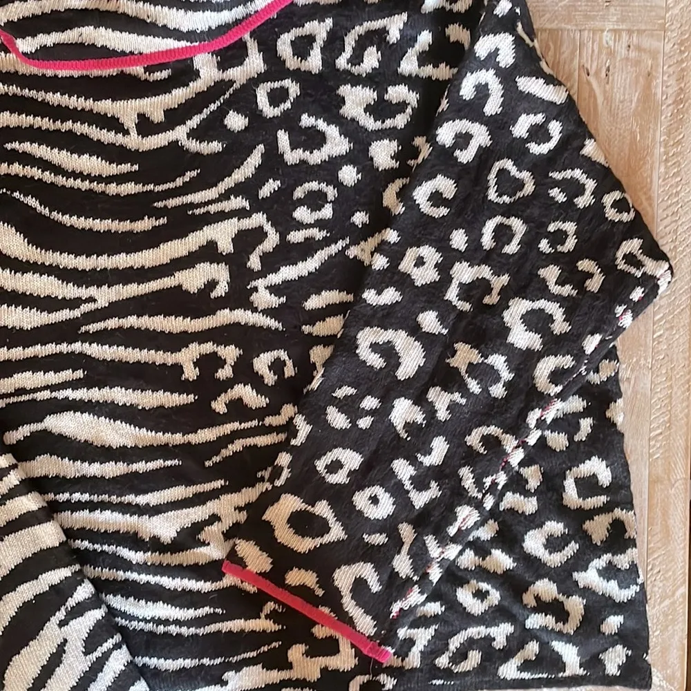 🐆Harper + Liv Animal Print Sweater🦓~l/g Size L - Image 4