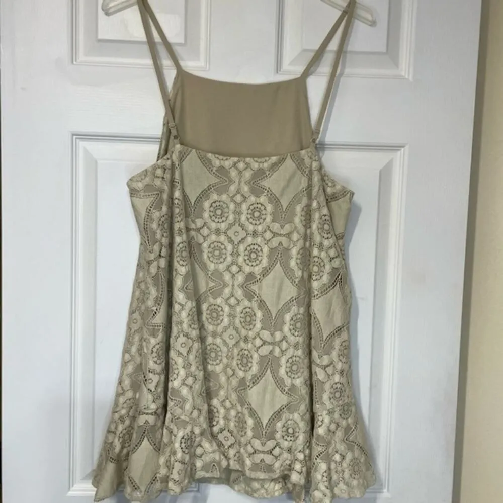 Eyelet Lace Cami Tank Top beige tan camisole women’s size small - Image 5