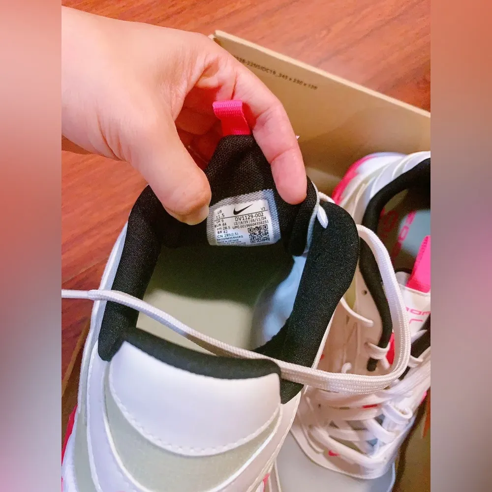 Zoom Air Fire W11.5 .M10 Light Silver Hyper Pink Running Shoes - Image 8