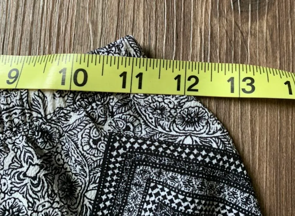 Black & White Cropped Wide Leg Pants - Image 10