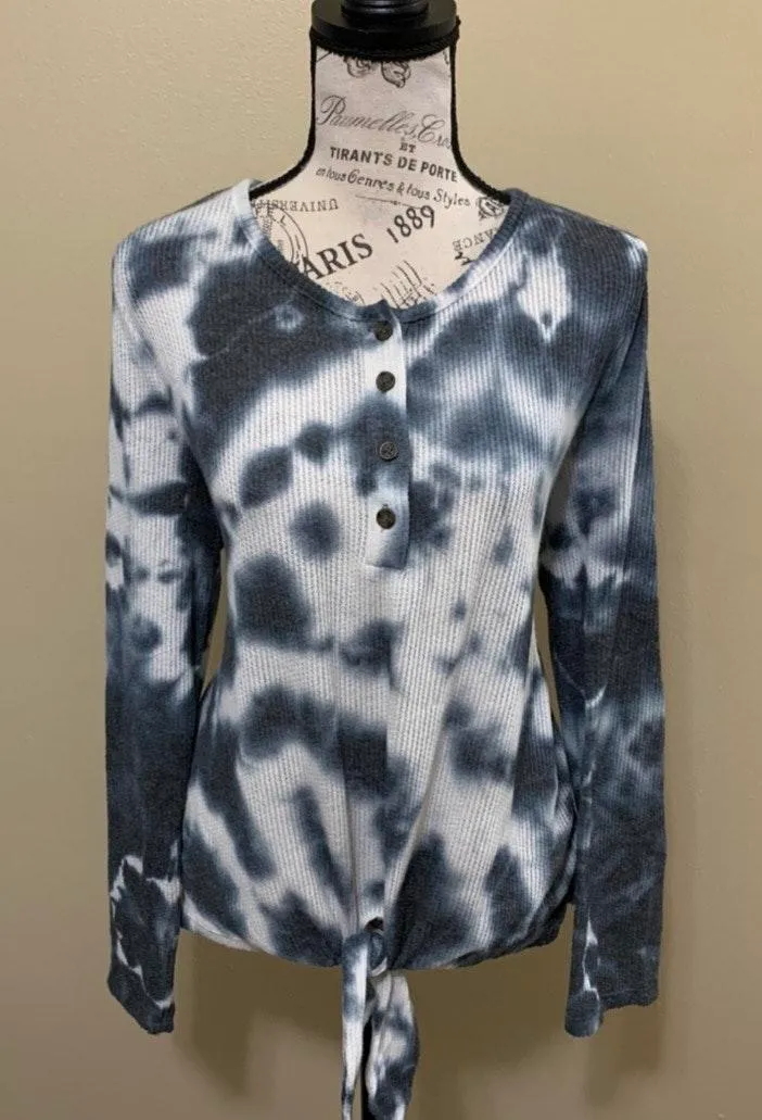 C & C California Navy Tie Dye Henley Large Top - Image 3