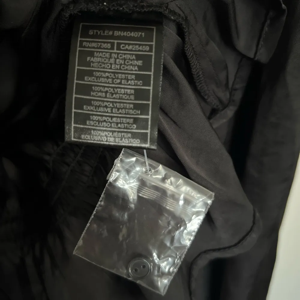 NWT STEVE MADDEN Pyper Peplum Top Size M - Image 9