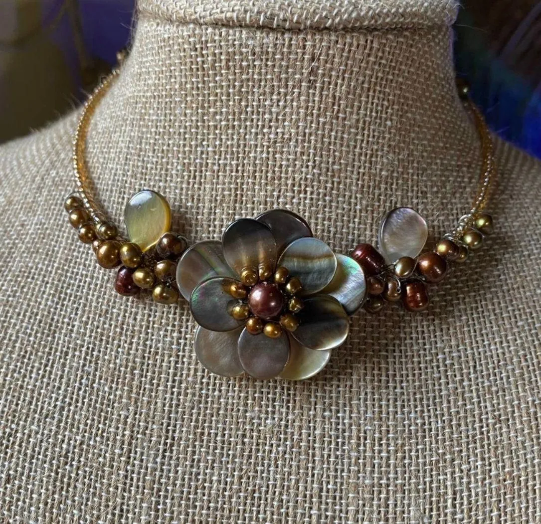 Flower Shell Pearl Choker Necklace Multi - Image 3