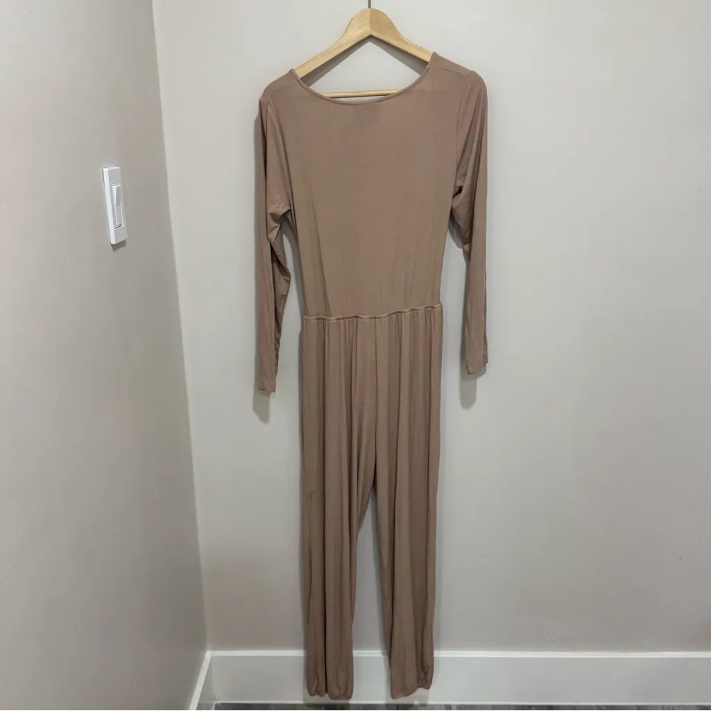 Kittenish  Denver Beige‎ Jumpsuit Large - Image 3