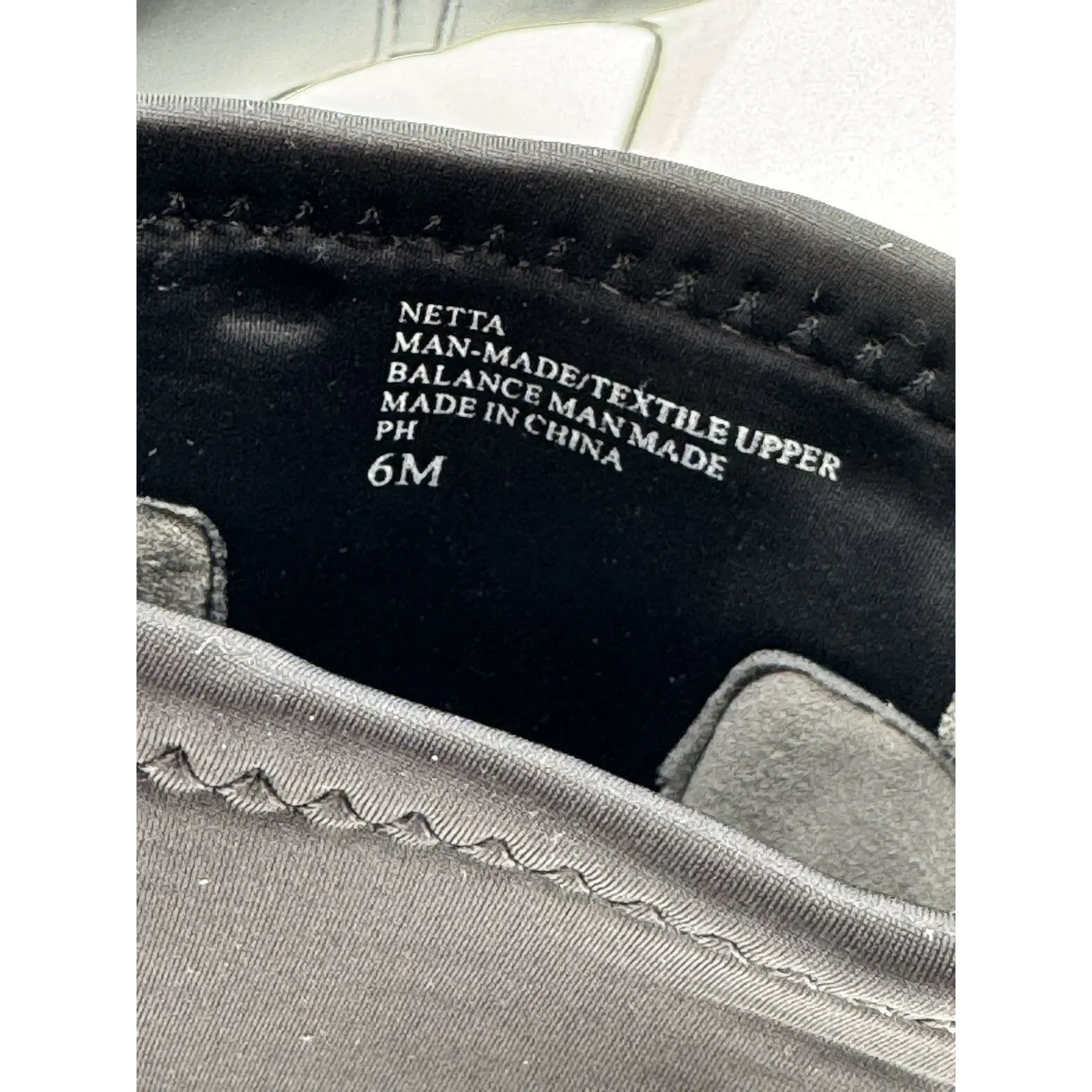 Adrienne Vittadini NETTA ankle boots / booties . Black leather. Size 6 M 4” Heel - Image 7