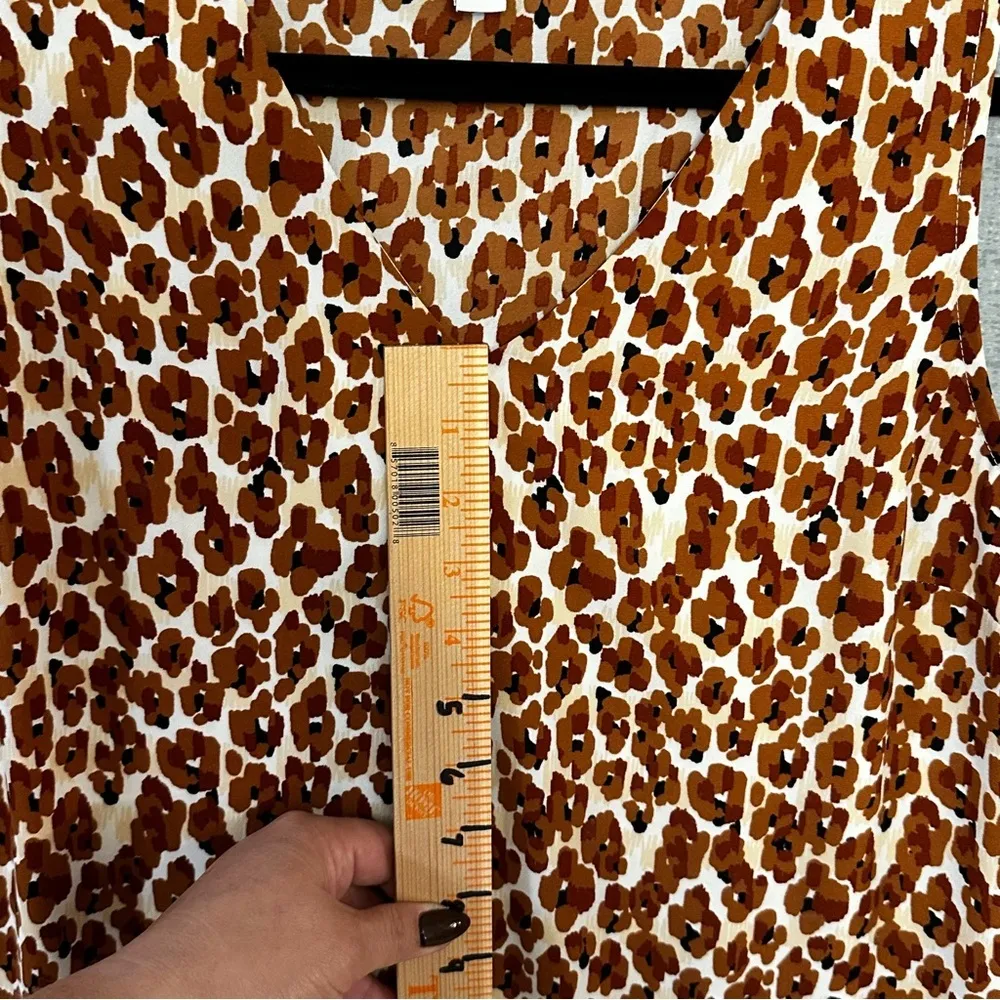 Nine West tank top v neck size 10 brown flower pattern - Image 4