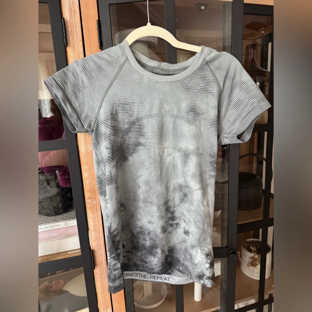 Lululemon Swiftly Tech Short Sleeve 2.0 tee Multi Dye White / Grey Black bleach - Image 6