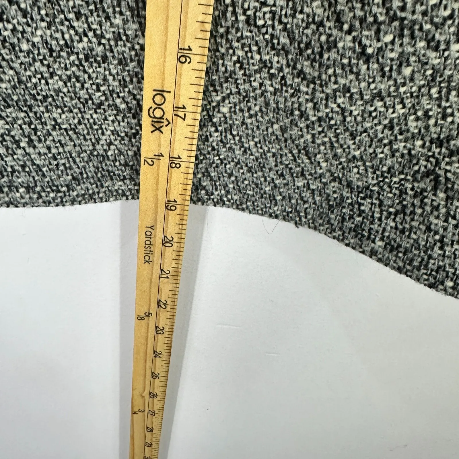 Alexander McQueen Skirt 40 Gray Wool Tweed Minimalist Quiet Luxury Academia - Image 4