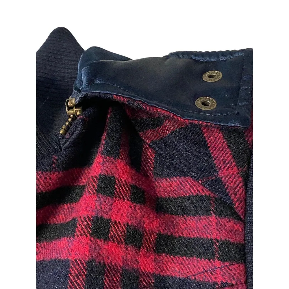 NIKIBIKI plaid‎ zip up hooded black & red vest Sz L - Image 4