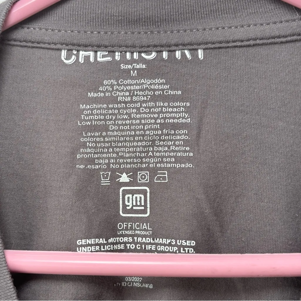 Aeropostale Gray Chevy Camaro Cropped Graphic Tee - Image 3