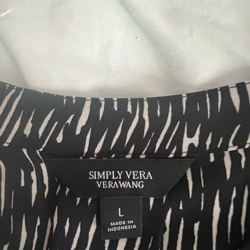 Simply Vera, Vera Wang Simply Vera Wang Polyester Scoop Neck Top - Image 3